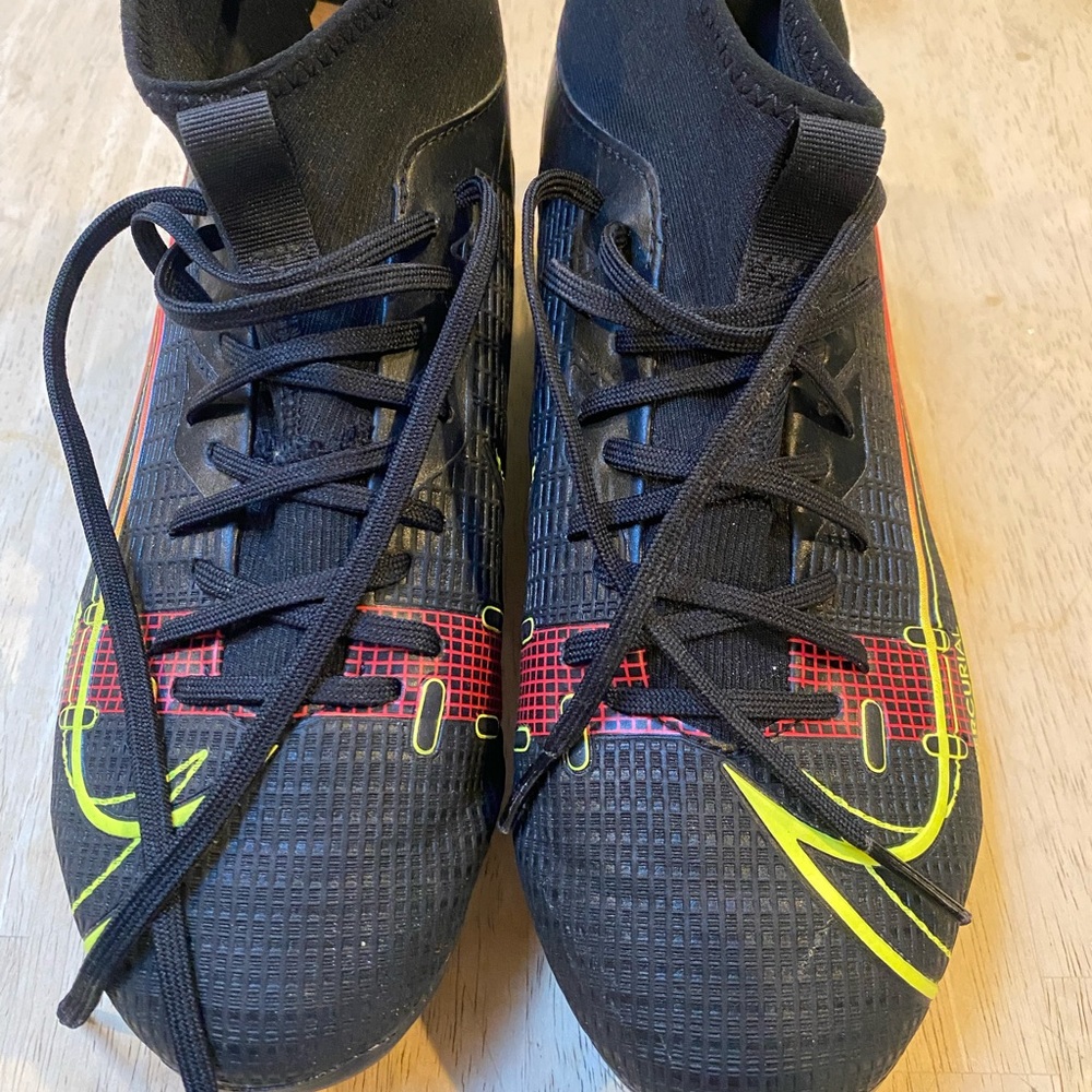 Black Nike Superfly 8 Academy FG/MG Soccer Cleats